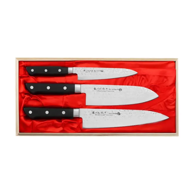 Set of 3 Noushu Knives in a Wooden Box