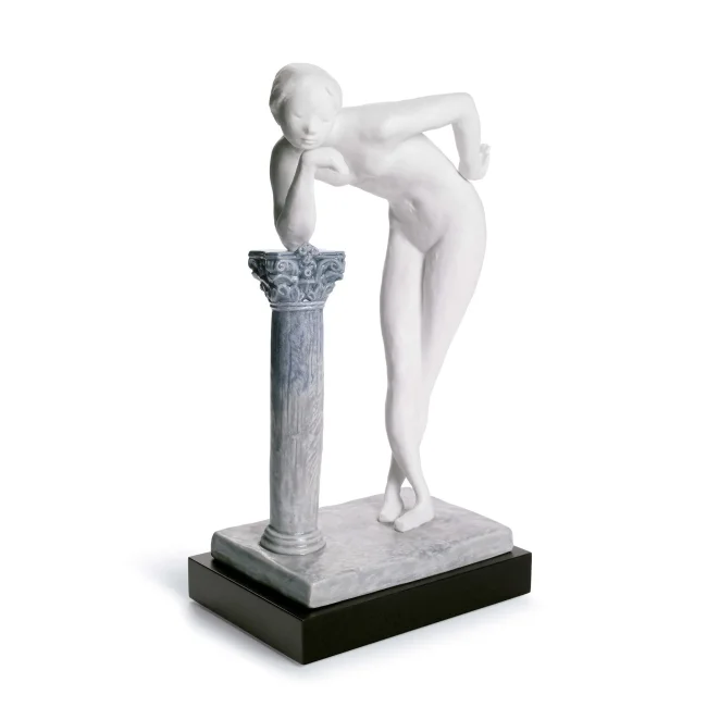 Figura A woman's pose 31x17x10cm