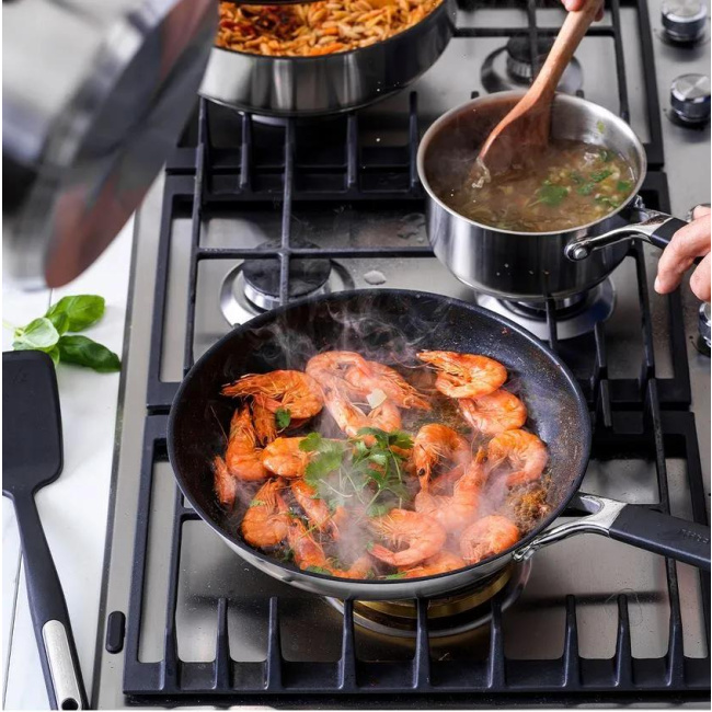 Set of 2 Classic Frying Pans 20+28cm
