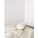 Pościel Classic Stripe 200x200cm z 2 poszewkami na poduszki 80x80cm beżowa - 4