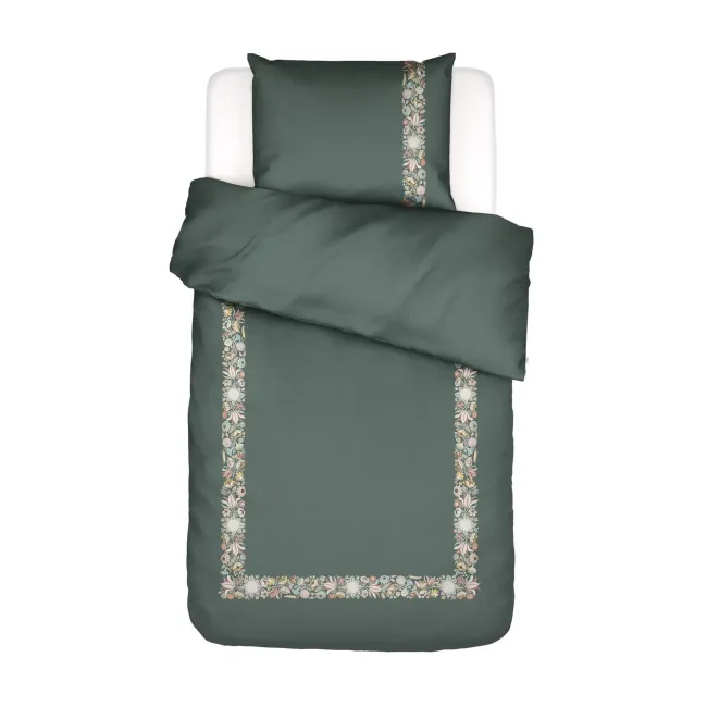 Veroniq bedding set 135x200cm with an 80x80cm pillowcase in green