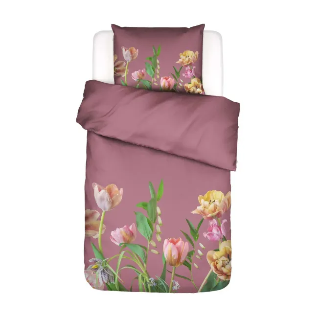 Eloise bedding set 155x220cm with an 80x80cm pillowcase in mauve