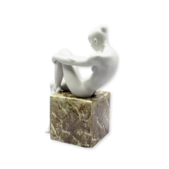 Figurka Essence of woman I