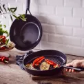 Patelnia Smart Shape 28cm grillowa - 2