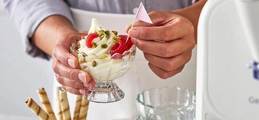 Domowe lody, sorbety i mrożone napoje - jeden sposób na letnie orzeźwienie