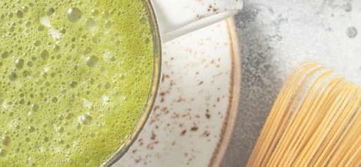 Matcha podbija kuchnię - domowe lody, smoothie i gofry jak z kawiarni