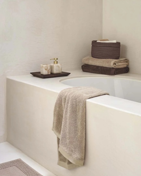 Dozownik do mydła Aquanova Blake